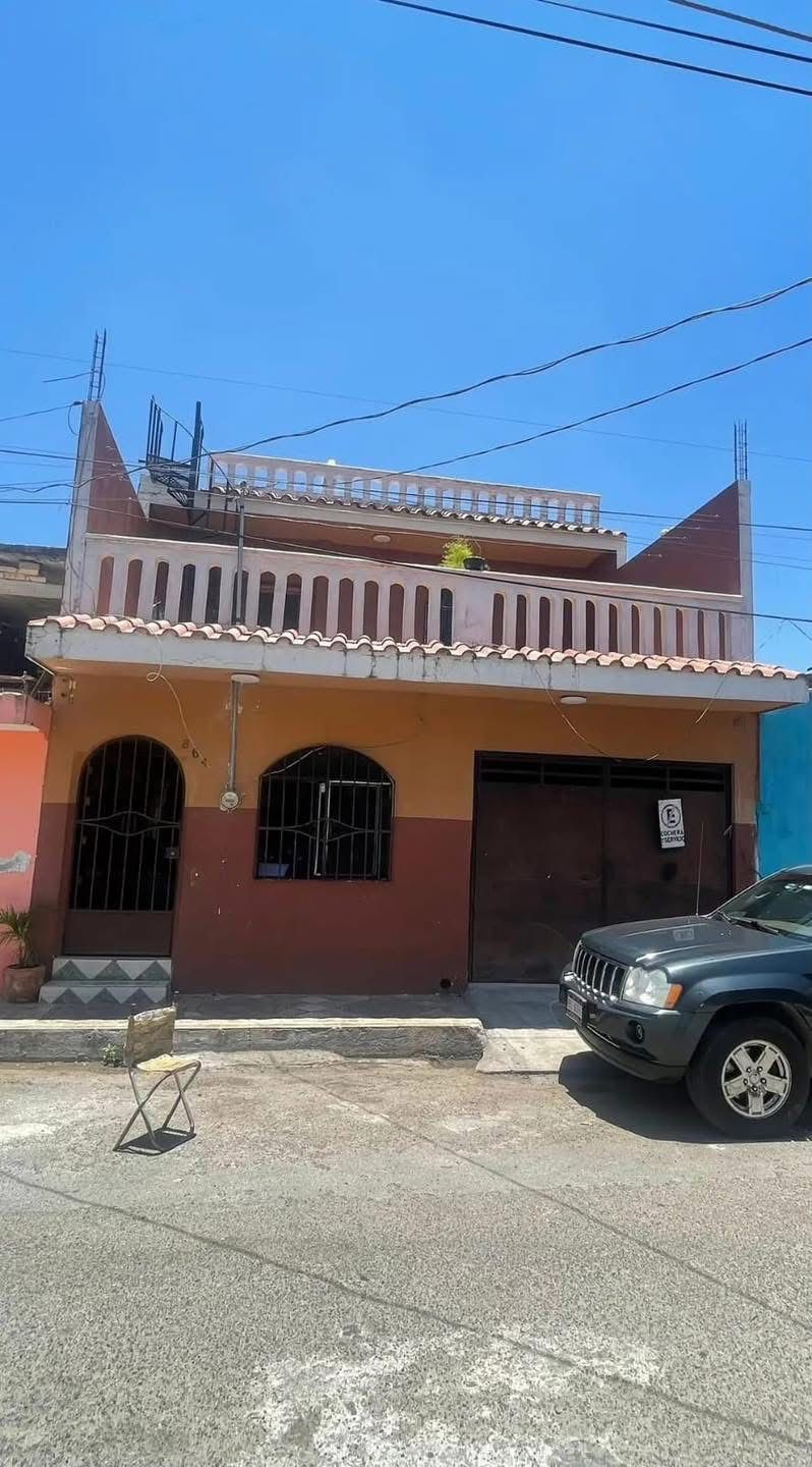 CASA EN COLONIA SANDINO (CENTRICA)